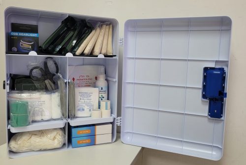 ארון עזרה ראשונה בסיסי